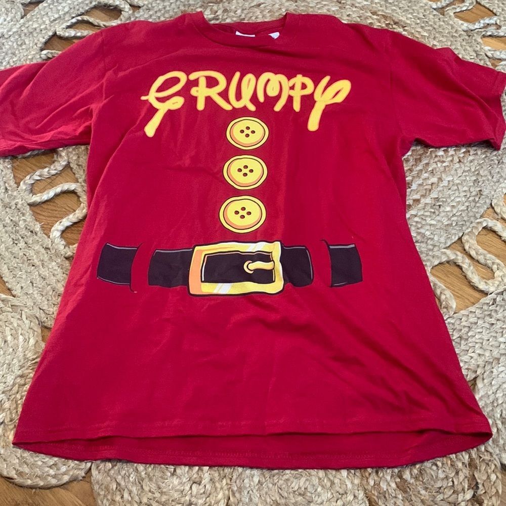 Port & Company Disney Grumpy Dwarf Costume T-Shirt Red Medium M Snow White
